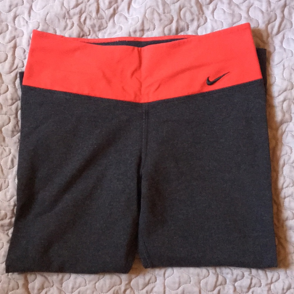 Nike Capri Workout pants